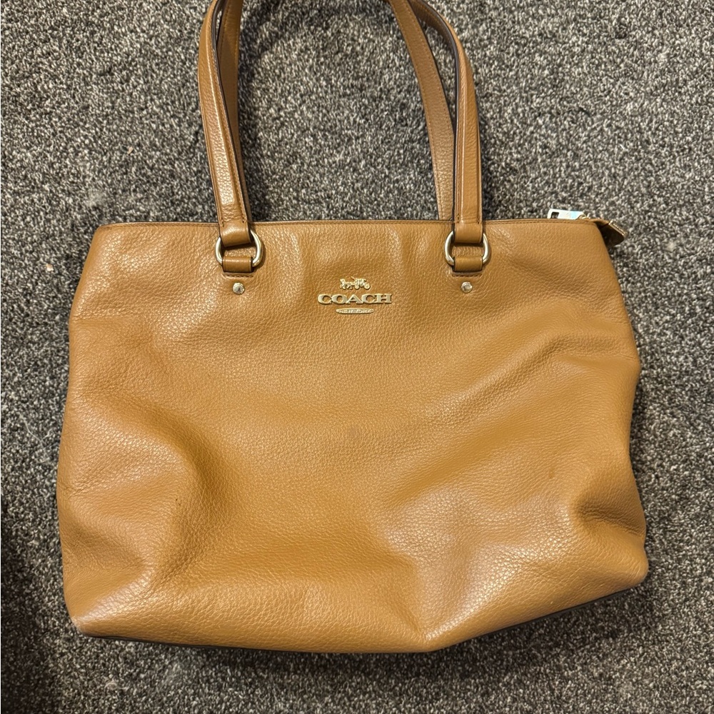 Coach Brown Leather Bay Tote Bag - Picture 10 of 12